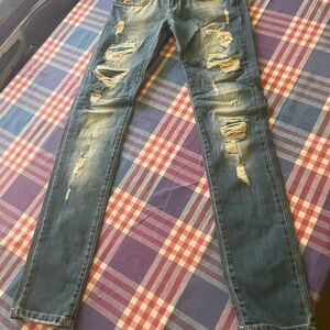 Stylish Distressed Straight Leg Jeans